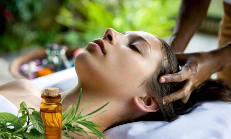 Head massage - Natural Treatment at Deepak Nature Cure
